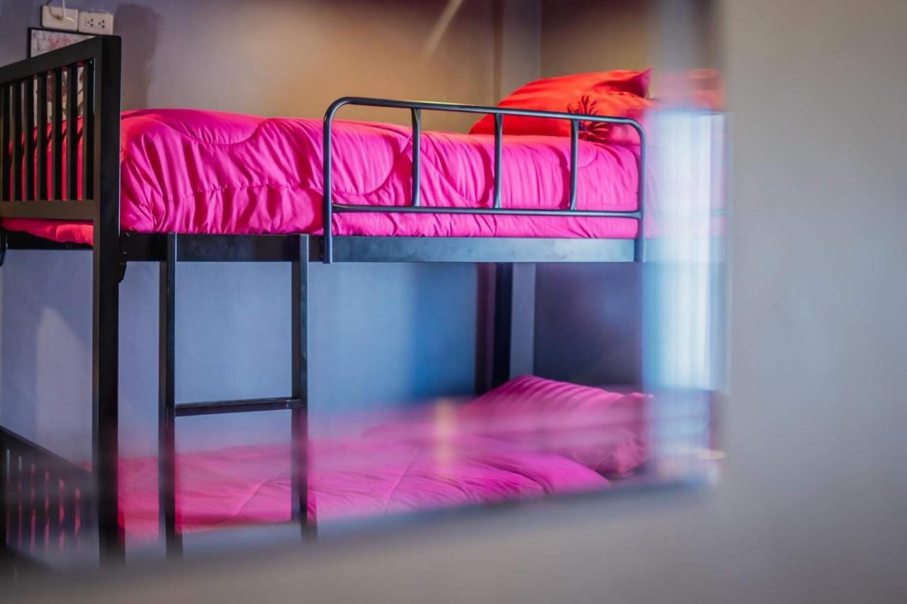 Menulis Coolly House Patong Bed & Breakfast Luaran gambar