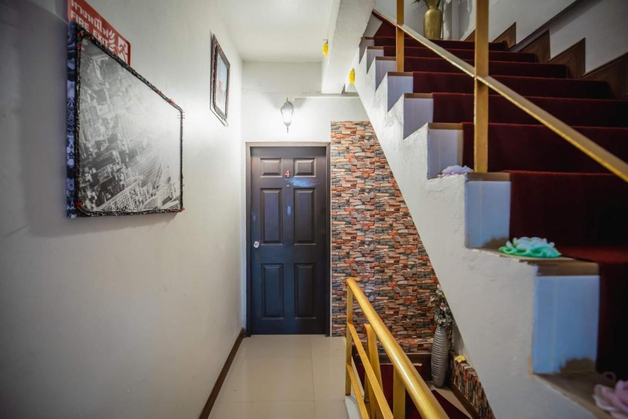 Menulis Coolly House Patong Bed & Breakfast Luaran gambar